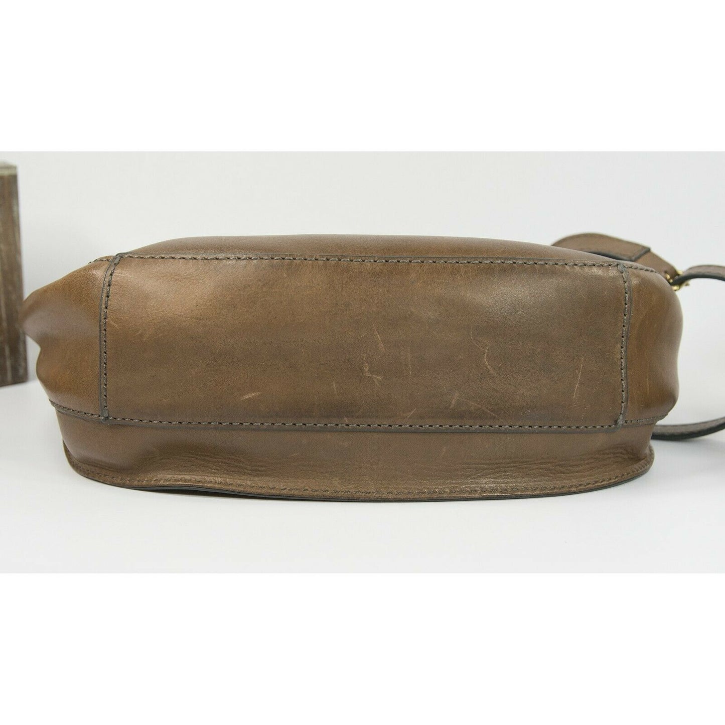 Frye Vintage Brown Smooth Distressed Leather Hobo Saddle Crossbody Bag EUC