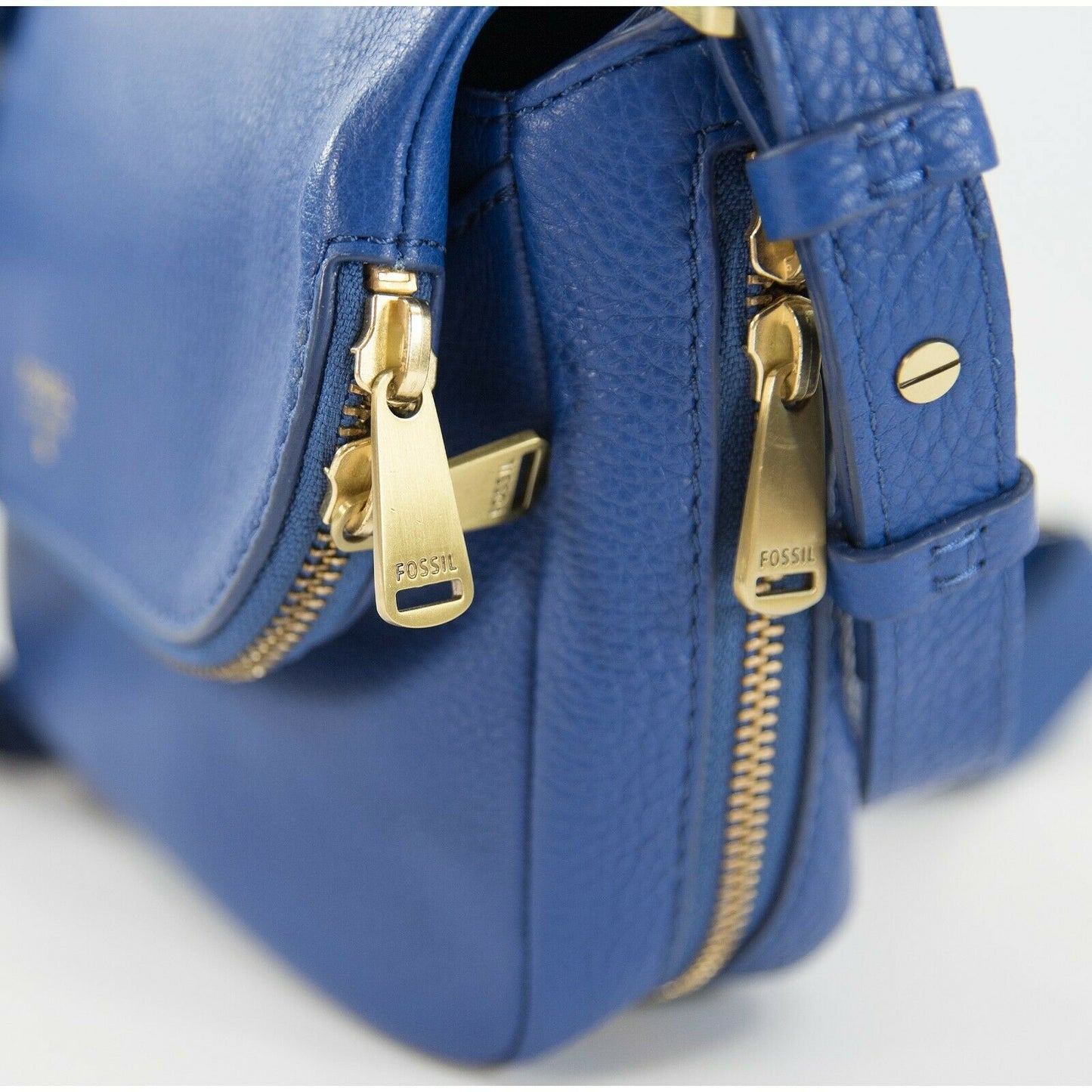 Fossil Blue Pebbled Leather Flap Expandable Crossbody Bag EUC