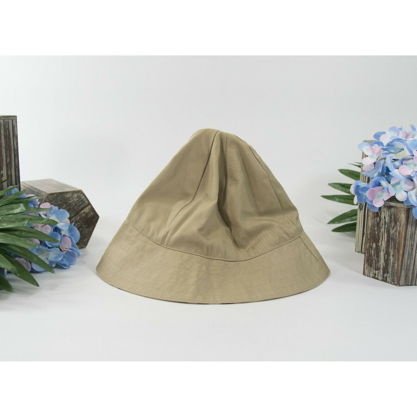 Burberry Vintage Reversible Novacheck Khaki Cotton Boonie Fishing Bucket Hat