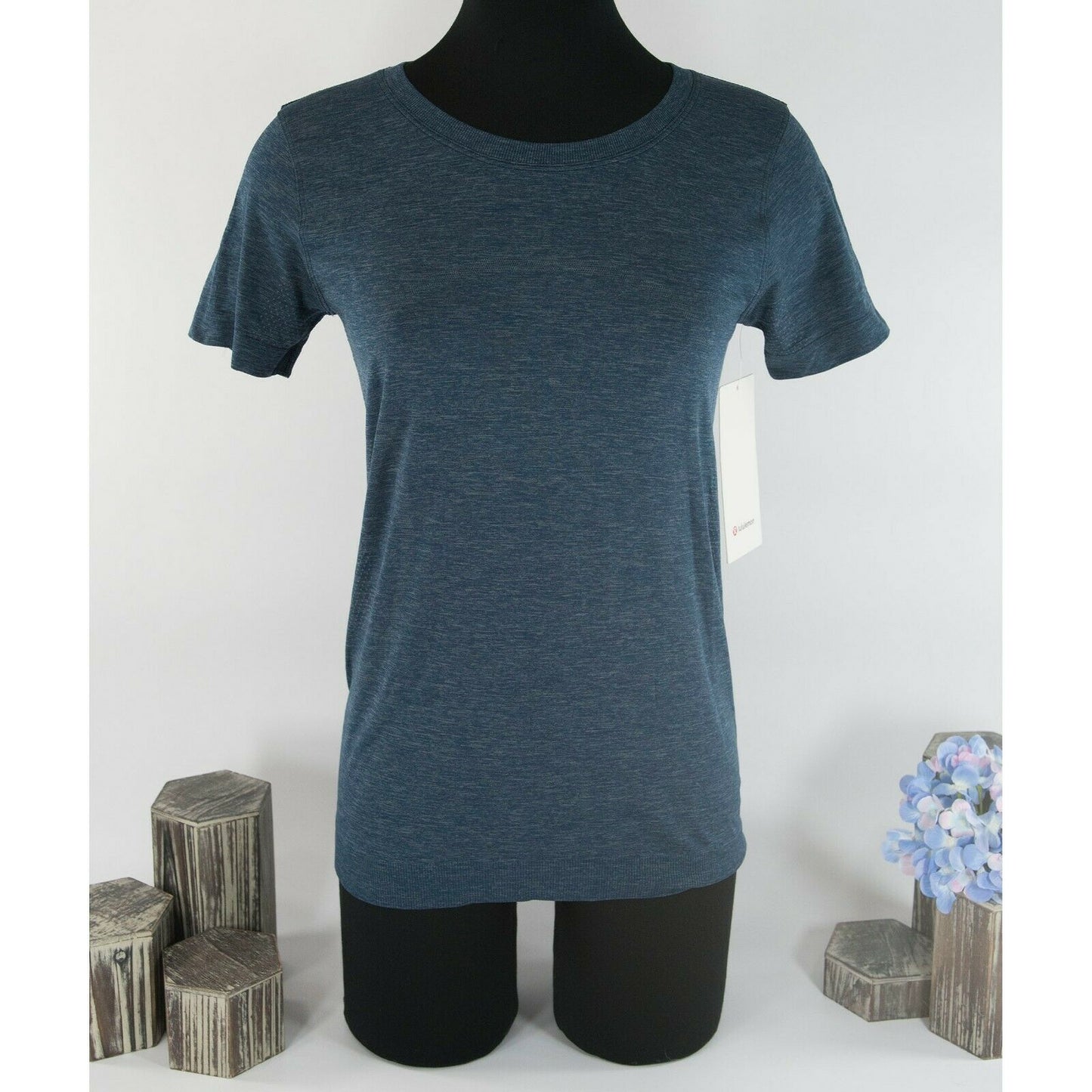 Lululemon Blue Swiftly Relaxed Athletica Knit Short Sleeve T-Shirt Top Sz 4 NWT
