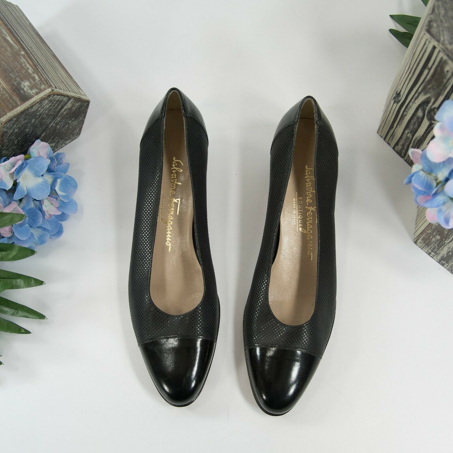 Salvatore Ferragamo Black Leather Cap Toe Shoes Heels 8 X-Narrow EUC