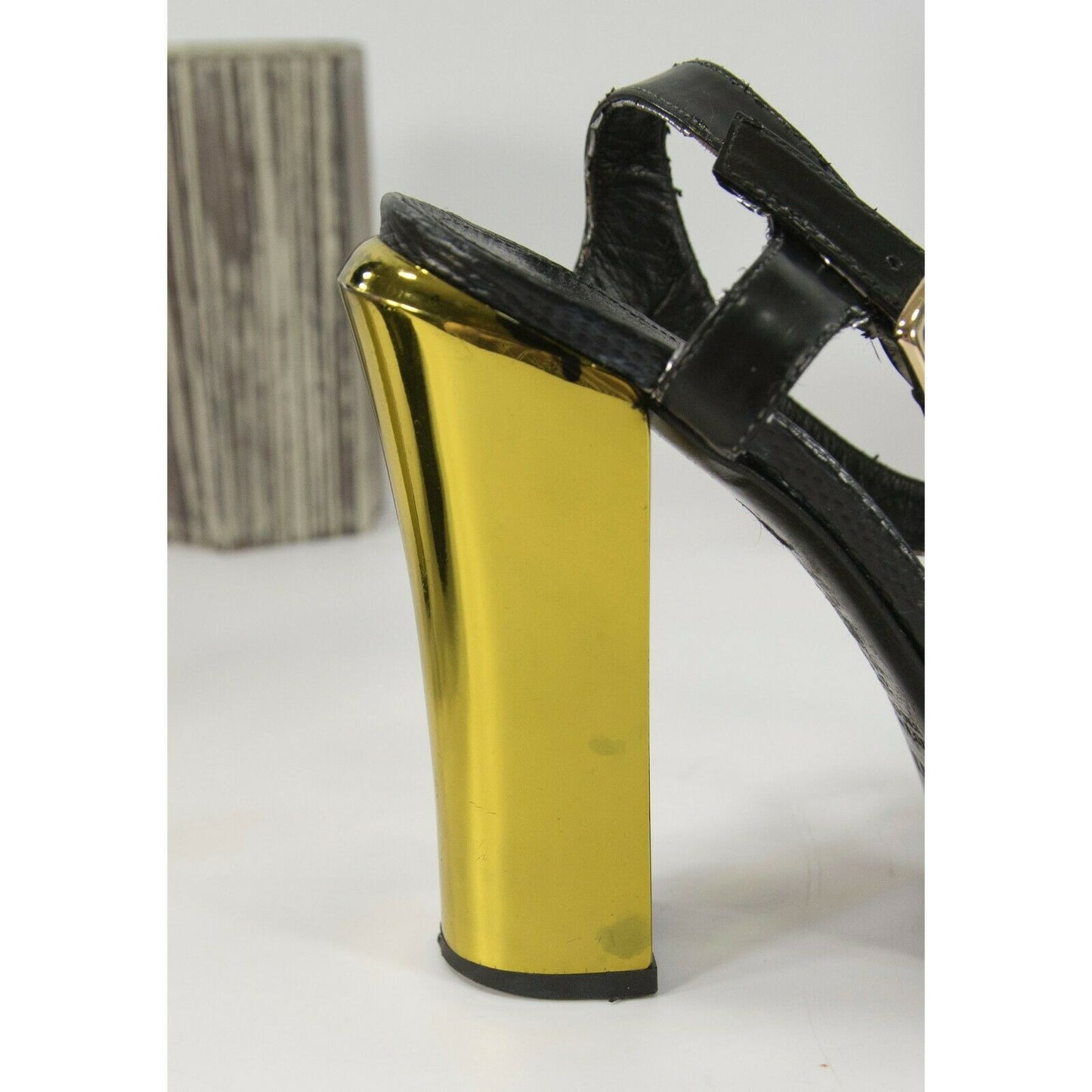 Fendi Gold Black Satin Mirror Platform Pumps Size 37.5 7.5 DEFECT!