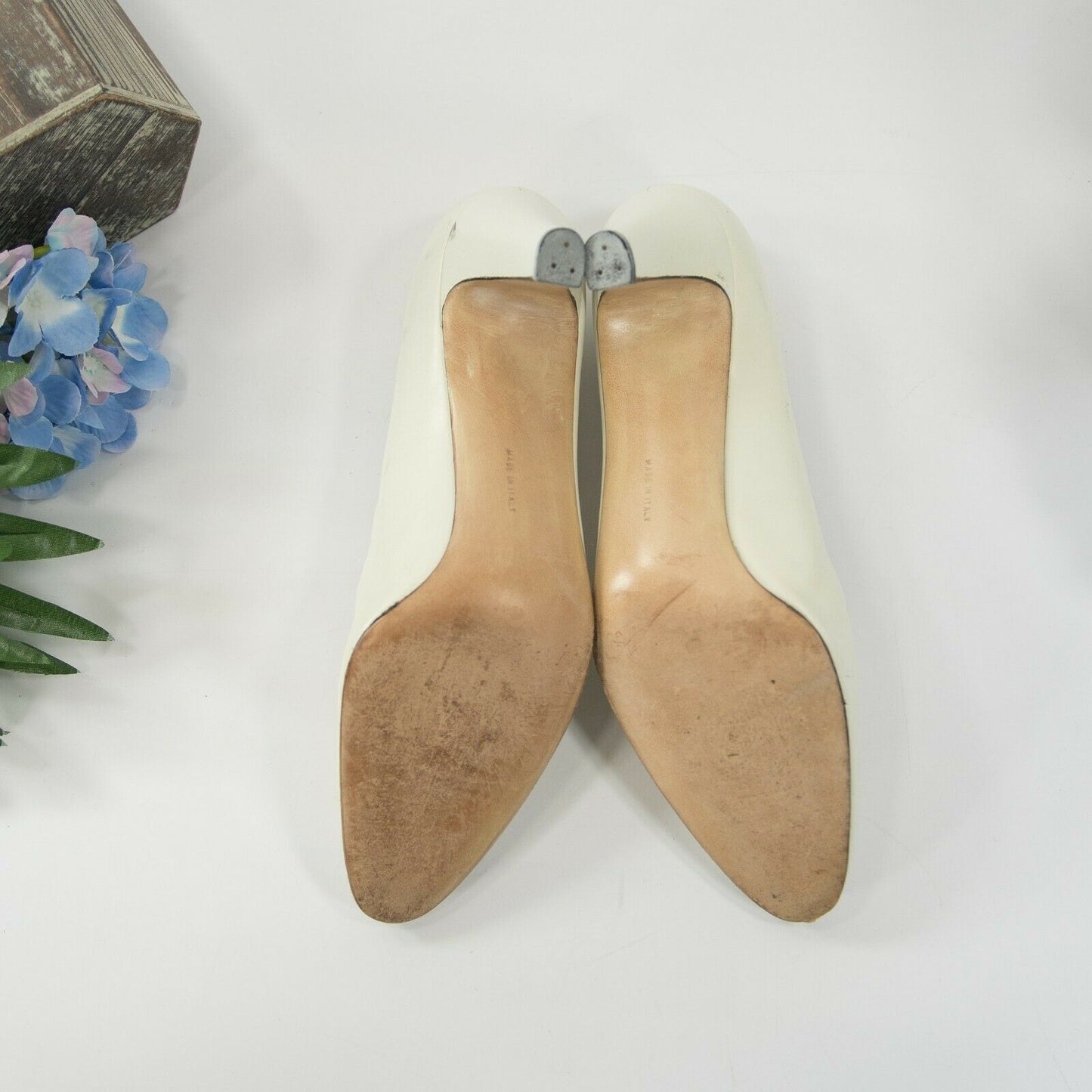Salvatore Ferragamo Cream Nude Leather Shoes Heels 8 Narrow