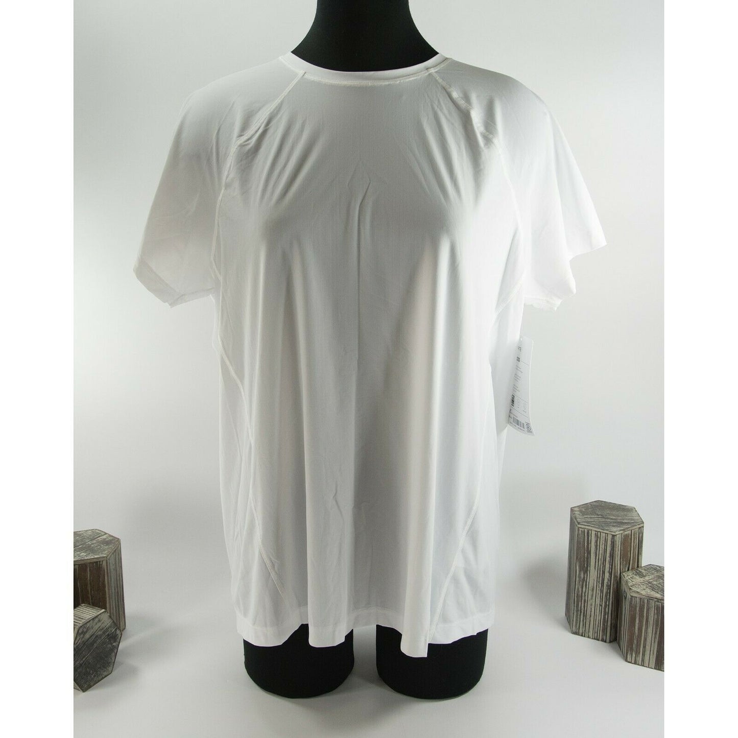 Athleta Bright White Ultimate Train Tee Size Large Tall NWT